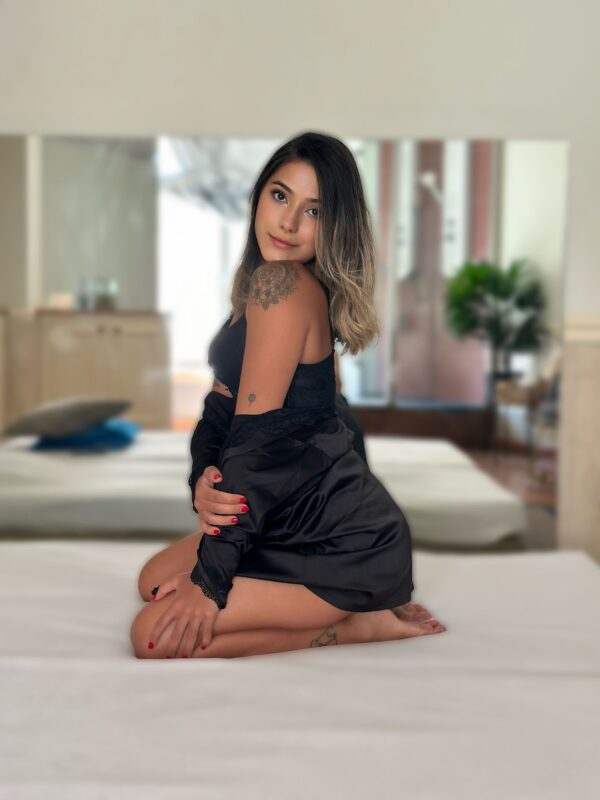 Agatha - Image 4
